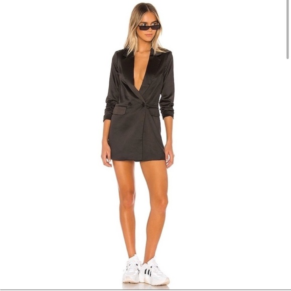 superdown Dresses & Skirts - Revolve Superdown Black Satin Miley Oversized Blazer Dress, SZ S